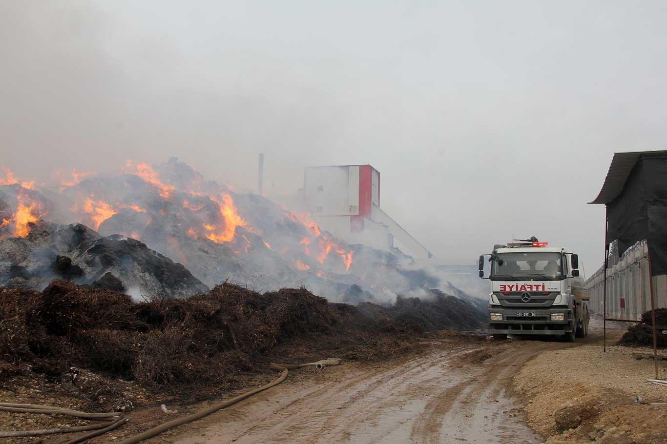 Adana'da fabrika yangını 40 saattir söndürülemedi